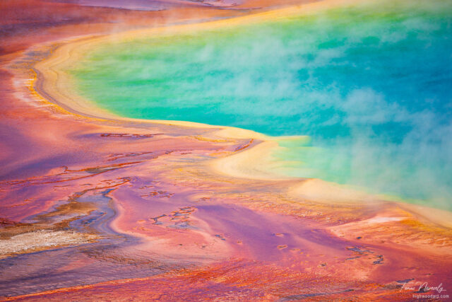 Grand_Prismatic_Spring_Yellowstone_6667