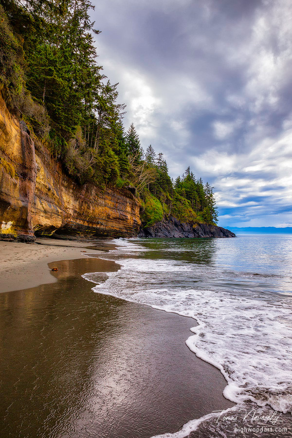 Mystic Beach, Juan de Fuca Provincial Park, Vancouver Island, British Columbia, Canada