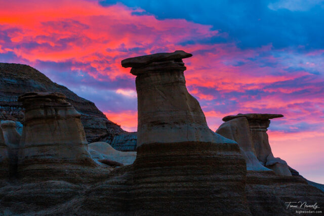 Hoodoos in the badlands near Drumheller, Alberta at dawn